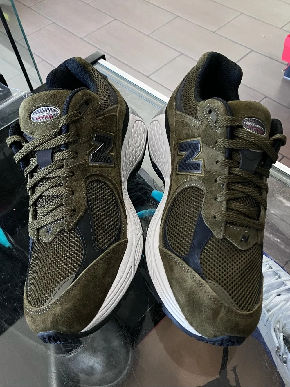 New Balance 2002R Woodland Black Size 8.5 New Balance 2002R Woodland Black Men main image 2